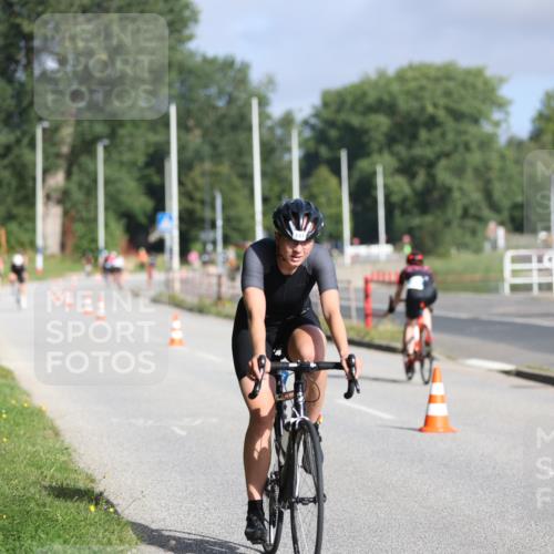 17.08.2025 - KN Förde Triathlon 2025 Yannick Fuchs http://msf.ph/oto/8616095 17.08.2025 09:34:08 Radfahren 139, 147, 162, 168, 225, 143 meine-sportfotos.de