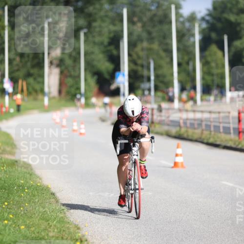 17.08.2025 - KN Förde Triathlon 2025 Yannick Fuchs http://msf.ph/oto/8616206 17.08.2025 09:34:36 Radfahren 105, 152, 252, 253, 138, 243, 253 meine-sportfotos.de