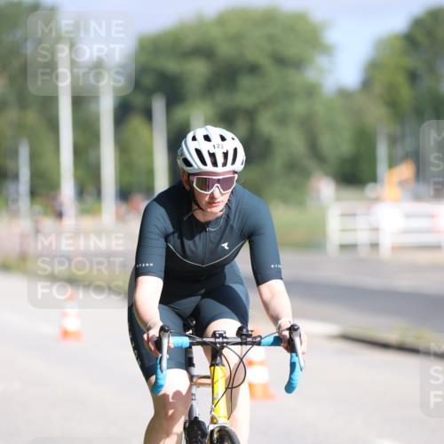 17.08.2025 - KN Förde Triathlon 2025 Yannick Fuchs http://msf.ph/oto/8616235 17.08.2025 09:34:54 Radfahren 122, 128, 145, 146, 151, 166 meine-sportfotos.de