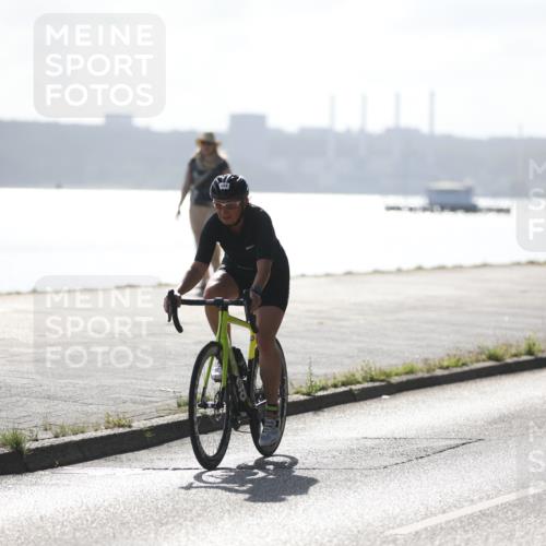 17.08.2025 - KN Förde Triathlon 2025 Yannick Fuchs http://msf.ph/oto/8616305 17.08.2025 09:35:10 Radfahren 101, 144, 194, 151 meine-sportfotos.de