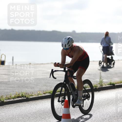 17.08.2025 - KN Förde Triathlon 2025 Yannick Fuchs http://msf.ph/oto/8616315 17.08.2025 09:35:12 Radfahren 101, 144, 194 meine-sportfotos.de