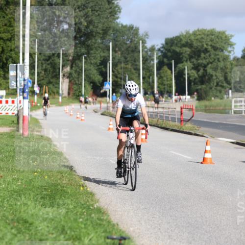 17.08.2025 - KN Förde Triathlon 2025 Yannick Fuchs http://msf.ph/oto/8616360 17.08.2025 09:35:26 Radfahren 115, 118, 150, 248, 251, 164, 194 meine-sportfotos.de