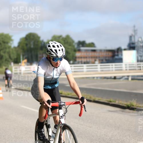 17.08.2025 - KN Förde Triathlon 2025 Yannick Fuchs http://msf.ph/oto/8616368 17.08.2025 09:35:27 Radfahren 115, 118, 150, 248, 251, 164, 194 meine-sportfotos.de