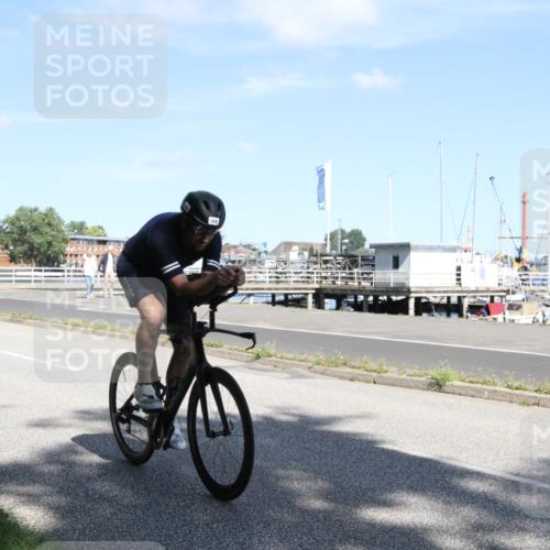 17.08.2025 - KN Förde Triathlon 2025 Yannick Fuchs http://msf.ph/oto/8616445 17.08.2025 11:36:07 Radfahren 300, 368, 608, 612 meine-sportfotos.de