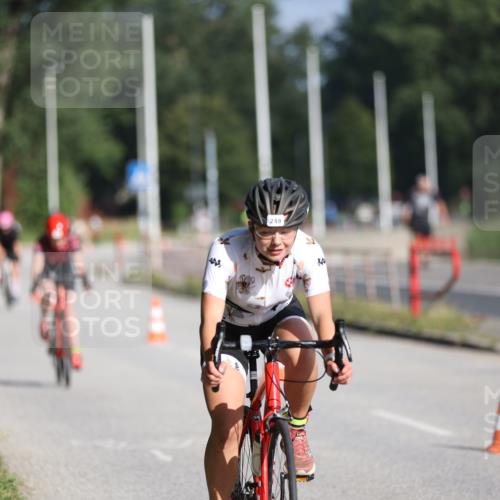 17.08.2025 - KN Förde Triathlon 2025 Yannick Fuchs http://msf.ph/oto/8616449 17.08.2025 09:35:52 Radfahren 116, 140, 143, 159, 168, 180, 249, 135, 140, 142, 231 meine-sportfotos.de