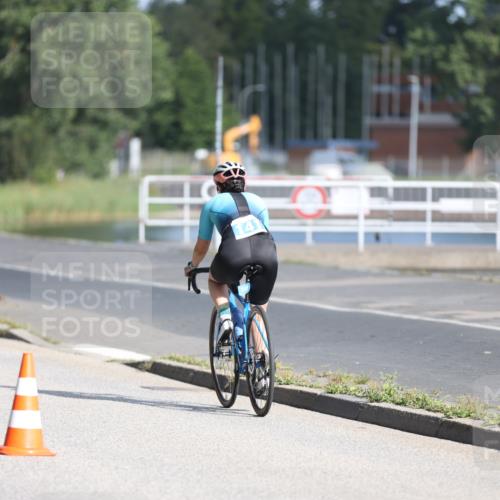 17.08.2025 - KN Förde Triathlon 2025 Yannick Fuchs http://msf.ph/oto/8616610 17.08.2025 09:36:45 Radfahren 101, 141, 166 meine-sportfotos.de