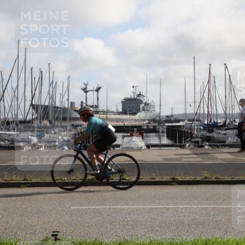 17.08.2025 - KN Förde Triathlon 2025 Yannick Fuchs http://msf.ph/oto/8616639 17.08.2025 09:36:41 Radfahren 141, 166 meine-sportfotos.de