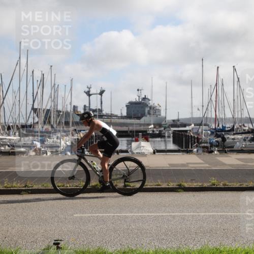 17.08.2025 - KN Förde Triathlon 2025 Yannick Fuchs http://msf.ph/oto/8616748 17.08.2025 09:38:04 Radfahren 109, 113, 153, 160, 220, 228, 250 meine-sportfotos.de