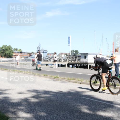 17.08.2025 - KN Förde Triathlon 2025 Yannick Fuchs http://msf.ph/oto/8616793 17.08.2025 11:40:48 Radfahren 358, 364 meine-sportfotos.de