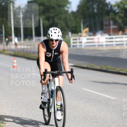 17.08.2025 - KN Förde Triathlon 2025 Yannick Fuchs http://msf.ph/oto/8616839 17.08.2025 09:37:50 Radfahren 109, 113, 121, 149, 159, 220, 228, 140, 161, 181 meine-sportfotos.de
