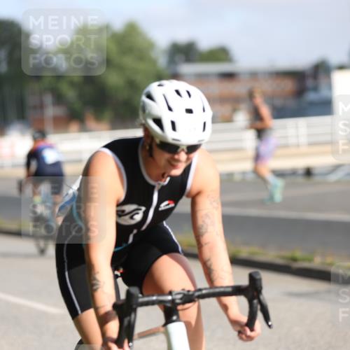 17.08.2025 - KN Förde Triathlon 2025 Yannick Fuchs http://msf.ph/oto/8616841 17.08.2025 09:37:51 Radfahren 109, 113, 121, 149, 159, 220, 228, 140, 161, 181 meine-sportfotos.de