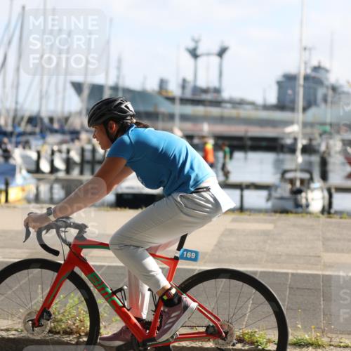 17.08.2025 - KN Förde Triathlon 2025 Yannick Fuchs http://msf.ph/oto/8616947 17.08.2025 09:38:21 Radfahren 169, 254, 177, 254 meine-sportfotos.de