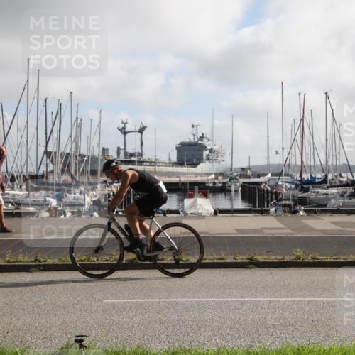 17.08.2025 - KN Förde Triathlon 2025 Yannick Fuchs http://msf.ph/oto/8617124 17.08.2025 09:41:32 Radfahren 175, 198, 216 meine-sportfotos.de
