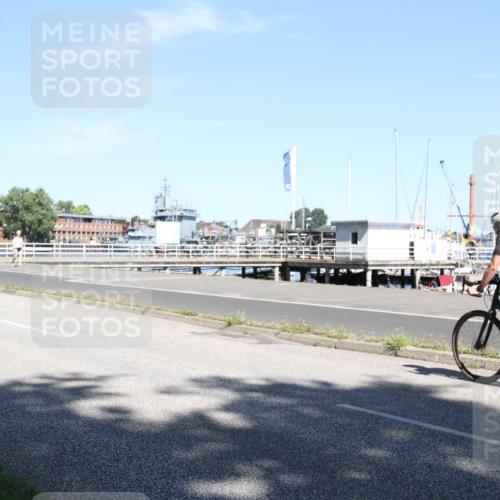 17.08.2025 - KN Förde Triathlon 2025 Yannick Fuchs http://msf.ph/oto/8617222 17.08.2025 11:47:38 Radfahren 285, 353, 382, 624, 629 meine-sportfotos.de