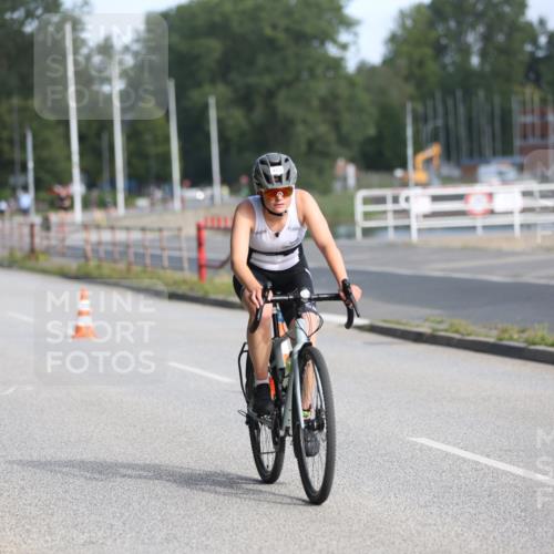 17.08.2025 - KN Förde Triathlon 2025 Yannick Fuchs http://msf.ph/oto/8617311 17.08.2025 09:39:54 Radfahren 103, 136, 153, 160, 183, 192, 220, 245, 250, 103, 149 meine-sportfotos.de