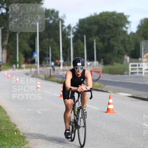 17.08.2025 - KN Förde Triathlon 2025 Yannick Fuchs http://msf.ph/oto/8617323 17.08.2025 09:39:57 Radfahren 136, 153, 160, 183, 186, 245, 250, 103, 136, 149, 153, 192, 220 meine-sportfotos.de