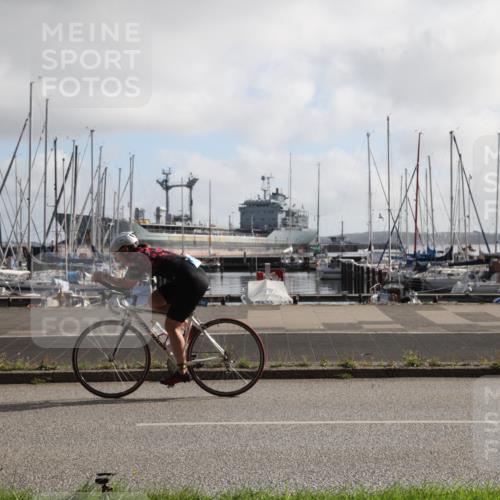 17.08.2025 - KN Förde Triathlon 2025 Yannick Fuchs http://msf.ph/oto/8617330 17.08.2025 09:43:36 Radfahren 105, 130, 152, 190, 235, 237, 253 meine-sportfotos.de