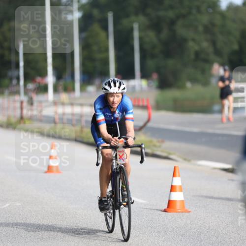 17.08.2025 - KN Förde Triathlon 2025 Yannick Fuchs http://msf.ph/oto/8617382 17.08.2025 09:40:15 Radfahren 108, 110, 114, 125, 169, 202, 174, 254 meine-sportfotos.de