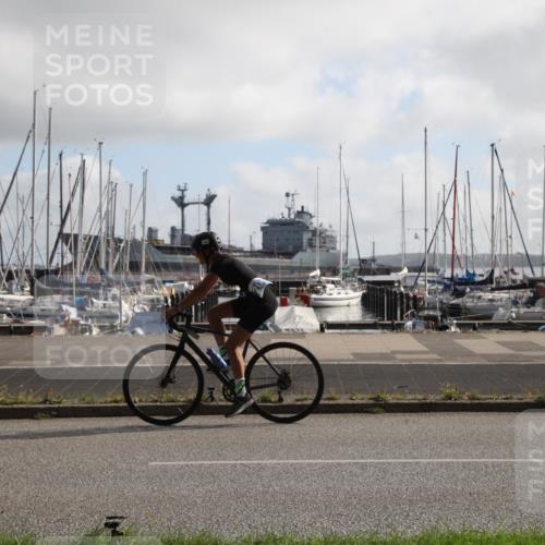 17.08.2025 - KN Förde Triathlon 2025 Yannick Fuchs http://msf.ph/oto/8617469 17.08.2025 09:44:52 Radfahren 105, 150, 195, 200, 201, 230, 252 meine-sportfotos.de