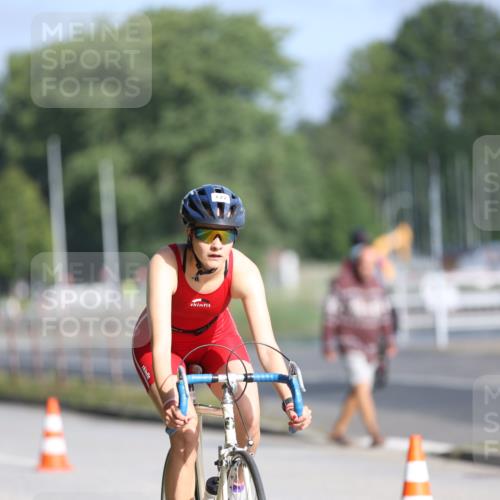 17.08.2025 - KN Förde Triathlon 2025 Yannick Fuchs http://msf.ph/oto/8617502 17.08.2025 09:40:55 Radfahren 119, 172, 211, 199 meine-sportfotos.de
