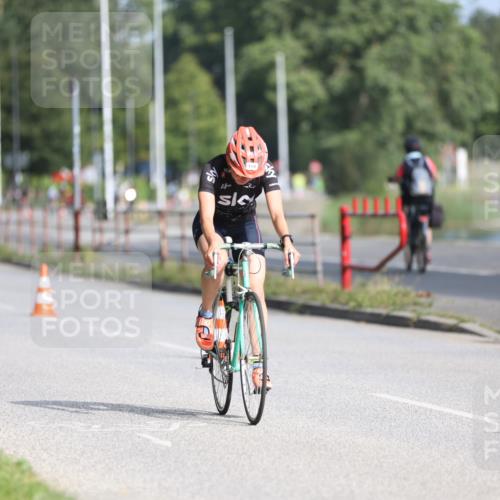 17.08.2025 - KN Förde Triathlon 2025 Yannick Fuchs http://msf.ph/oto/8617512 17.08.2025 09:40:56 Radfahren 119, 172, 211, 199 meine-sportfotos.de