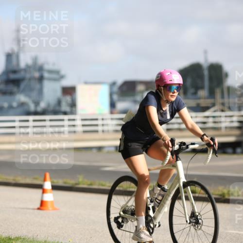 17.08.2025 - KN Förde Triathlon 2025 Yannick Fuchs http://msf.ph/oto/8617630 17.08.2025 09:42:09 Radfahren 111, 125, 127, 148, 174, 186, 202, 208, 215, 218, 219, 242, 186, 205, 208 meine-sportfotos.de
