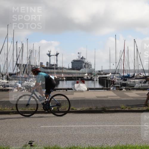 17.08.2025 - KN Förde Triathlon 2025 Yannick Fuchs http://msf.ph/oto/8617763 17.08.2025 09:48:34 Radfahren 106, 141, 159, 194 meine-sportfotos.de