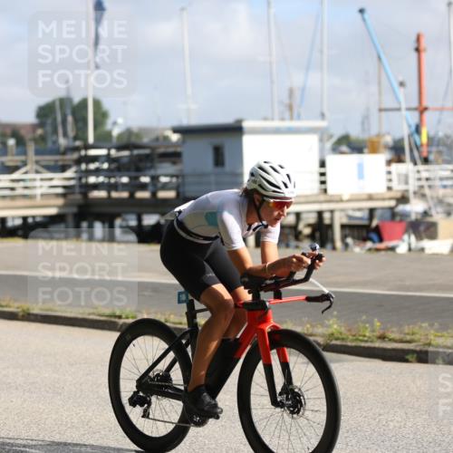 17.08.2025 - KN Förde Triathlon 2025 Yannick Fuchs http://msf.ph/oto/8618044 17.08.2025 09:44:56 Radfahren 101, 105, 253, 150, 195, 200, 201, 230 meine-sportfotos.de