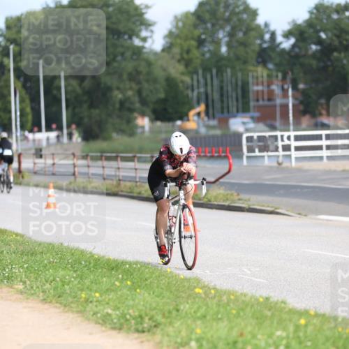 17.08.2025 - KN Förde Triathlon 2025 Yannick Fuchs http://msf.ph/oto/8618079 17.08.2025 09:45:21 Radfahren 116, 128, 135, 152, 190, 197, 235, 116, 166 meine-sportfotos.de