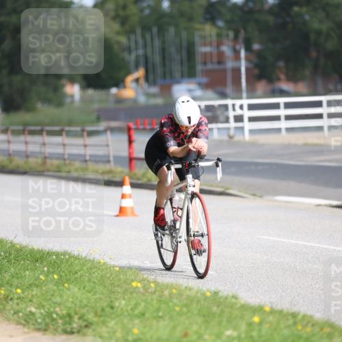 17.08.2025 - KN Förde Triathlon 2025 Yannick Fuchs http://msf.ph/oto/8618081 17.08.2025 09:45:21 Radfahren 116, 128, 135, 152, 190, 197, 235, 116, 166 meine-sportfotos.de