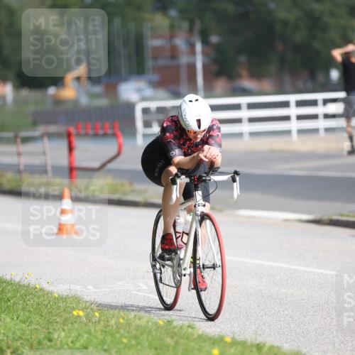17.08.2025 - KN Förde Triathlon 2025 Yannick Fuchs http://msf.ph/oto/8618084 17.08.2025 09:45:22 Radfahren 128, 130, 135, 152, 190, 197, 235, 116 meine-sportfotos.de