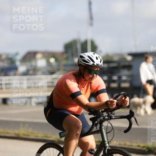 17.08.2025 - KN Förde Triathlon 2025 Yannick Fuchs http://msf.ph/oto/8618114 17.08.2025 09:45:30 Radfahren 128, 130, 135, 138, 142, 190, 197, 235, 237, 152, 190, 197 meine-sportfotos.de