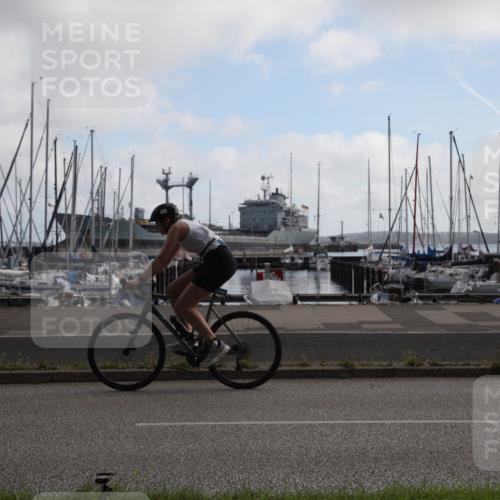 17.08.2025 - KN Förde Triathlon 2025 Yannick Fuchs http://msf.ph/oto/8618260 17.08.2025 09:54:35 Radfahren 127, 146, 148, 152, 168, 186, 205, 211, 215, 230 meine-sportfotos.de