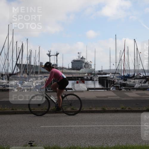 17.08.2025 - KN Förde Triathlon 2025 Yannick Fuchs http://msf.ph/oto/8618341 17.08.2025 09:55:54 Radfahren 243, 244 meine-sportfotos.de