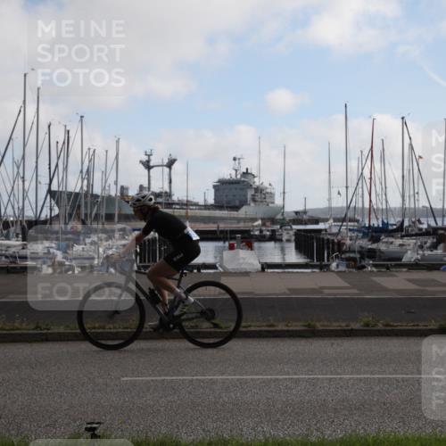 17.08.2025 - KN Förde Triathlon 2025 Yannick Fuchs http://msf.ph/oto/8618345 17.08.2025 09:56:05 Radfahren 102, 128, 150 meine-sportfotos.de