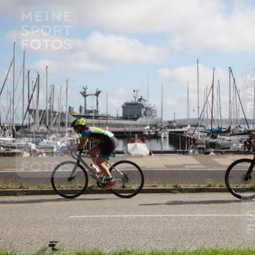 17.08.2025 - KN Förde Triathlon 2025 Yannick Fuchs http://msf.ph/oto/8618646 17.08.2025 10:04:32 Radfahren 182, 184, 188 meine-sportfotos.de