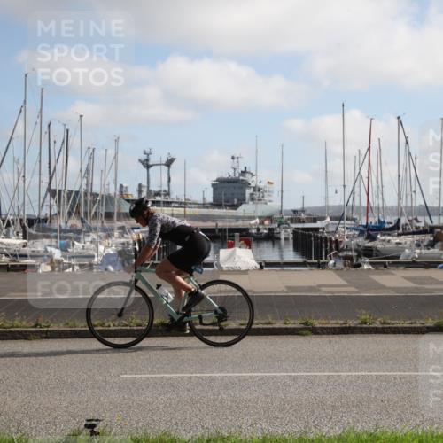 17.08.2025 - KN Förde Triathlon 2025 Yannick Fuchs http://msf.ph/oto/8618655 17.08.2025 10:04:50 Radfahren 156, 170, 231 meine-sportfotos.de