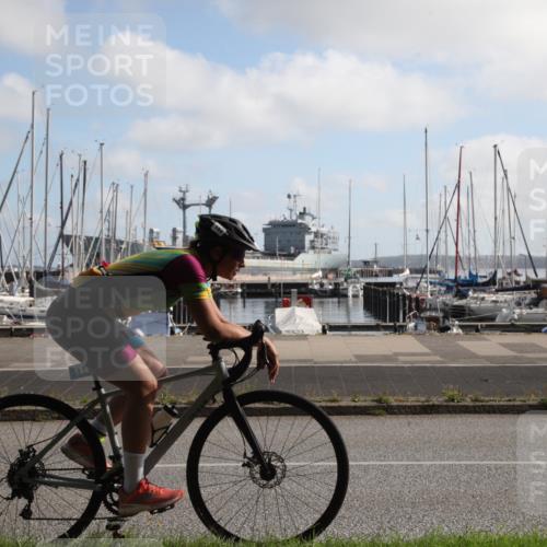 17.08.2025 - KN Förde Triathlon 2025 Yannick Fuchs http://msf.ph/oto/8618738 17.08.2025 10:06:28 Radfahren 184, 188, 230 meine-sportfotos.de