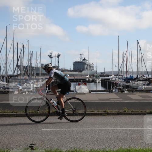 17.08.2025 - KN Förde Triathlon 2025 Yannick Fuchs http://msf.ph/oto/8618822 17.08.2025 10:10:33 Radfahren 118, 246, 249 meine-sportfotos.de