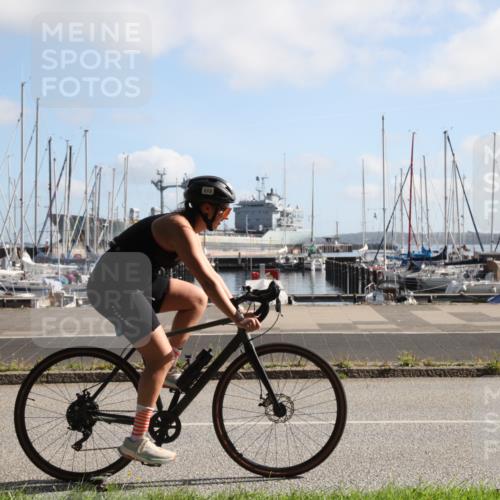 17.08.2025 - KN Förde Triathlon 2025 Yannick Fuchs http://msf.ph/oto/8618884 17.08.2025 10:18:18 Radfahren 207, 213 meine-sportfotos.de