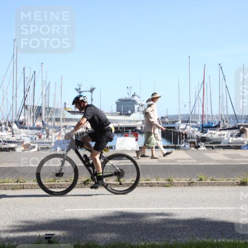 17.08.2025 - KN Förde Triathlon 2025 Yannick Fuchs http://msf.ph/oto/8619109 17.08.2025 11:09:05 Radfahren 264, 268, 390, 601, 643 meine-sportfotos.de