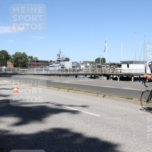 17.08.2025 - KN Förde Triathlon 2025 Yannick Fuchs http://msf.ph/oto/8619247 17.08.2025 13:17:51 Radfahren 357, 397, 421, 427, 433, 455, 462, 482, 532, 548 meine-sportfotos.de