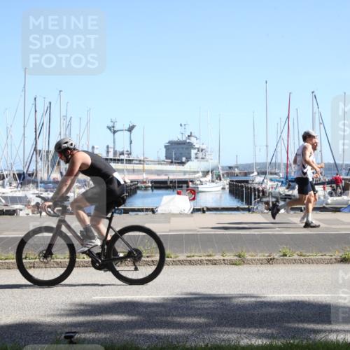 17.08.2025 - KN Förde Triathlon 2025 Yannick Fuchs http://msf.ph/oto/8619539 17.08.2025 11:16:11 Radfahren 285, 296, 310, 328, 344, 368, 618, 626, 628, 630 meine-sportfotos.de