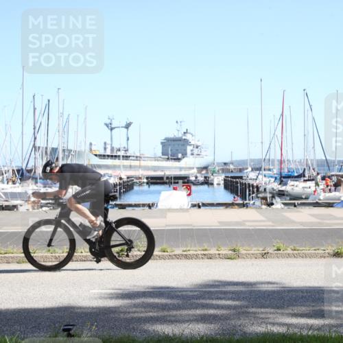 17.08.2025 - KN Förde Triathlon 2025 Yannick Fuchs http://msf.ph/oto/8619887 17.08.2025 11:23:03 Radfahren 281, 343, 370, 601 meine-sportfotos.de