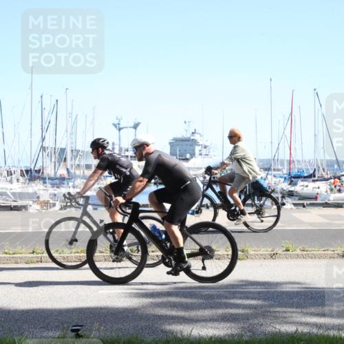 17.08.2025 - KN Förde Triathlon 2025 Yannick Fuchs http://msf.ph/oto/8619925 17.08.2025 11:23:37 Radfahren 284, 306, 339, 374, 387, 613, 617, 638 meine-sportfotos.de