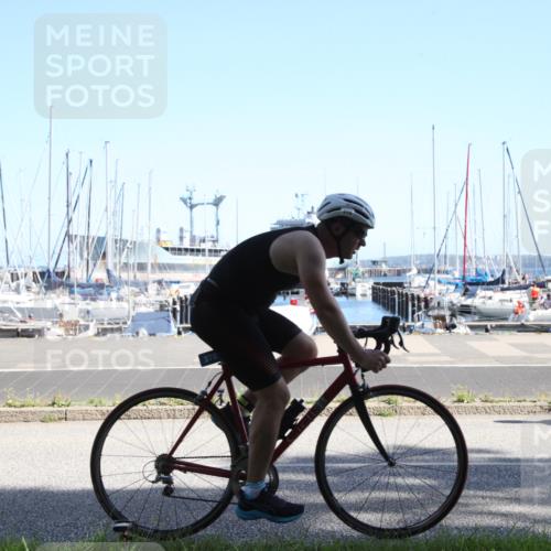 17.08.2025 - KN Förde Triathlon 2025 Yannick Fuchs http://msf.ph/oto/8619983 17.08.2025 11:24:43 Radfahren 326, 370, 371, 616, 621 meine-sportfotos.de