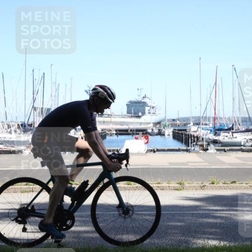17.08.2025 - KN Förde Triathlon 2025 Yannick Fuchs http://msf.ph/oto/8620507 17.08.2025 11:46:21 Radfahren 330, 356 meine-sportfotos.de