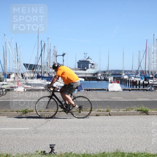 17.08.2025 - KN Förde Triathlon 2025 Yannick Fuchs http://msf.ph/oto/8620623 17.08.2025 11:59:43 Radfahren 363, 367 meine-sportfotos.de