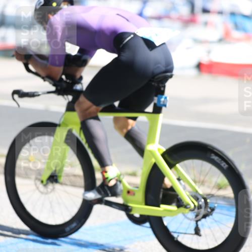 17.08.2025 - KN Förde Triathlon 2025 Yannick Fuchs http://msf.ph/oto/8621945 17.08.2025 11:00:12 Radfahren 261, 266, 267 meine-sportfotos.de