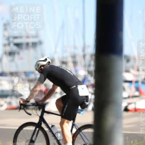 17.08.2025 - KN Förde Triathlon 2025 Yannick Fuchs http://msf.ph/oto/8621998 17.08.2025 11:02:21 Radfahren 265, 272, 283 meine-sportfotos.de